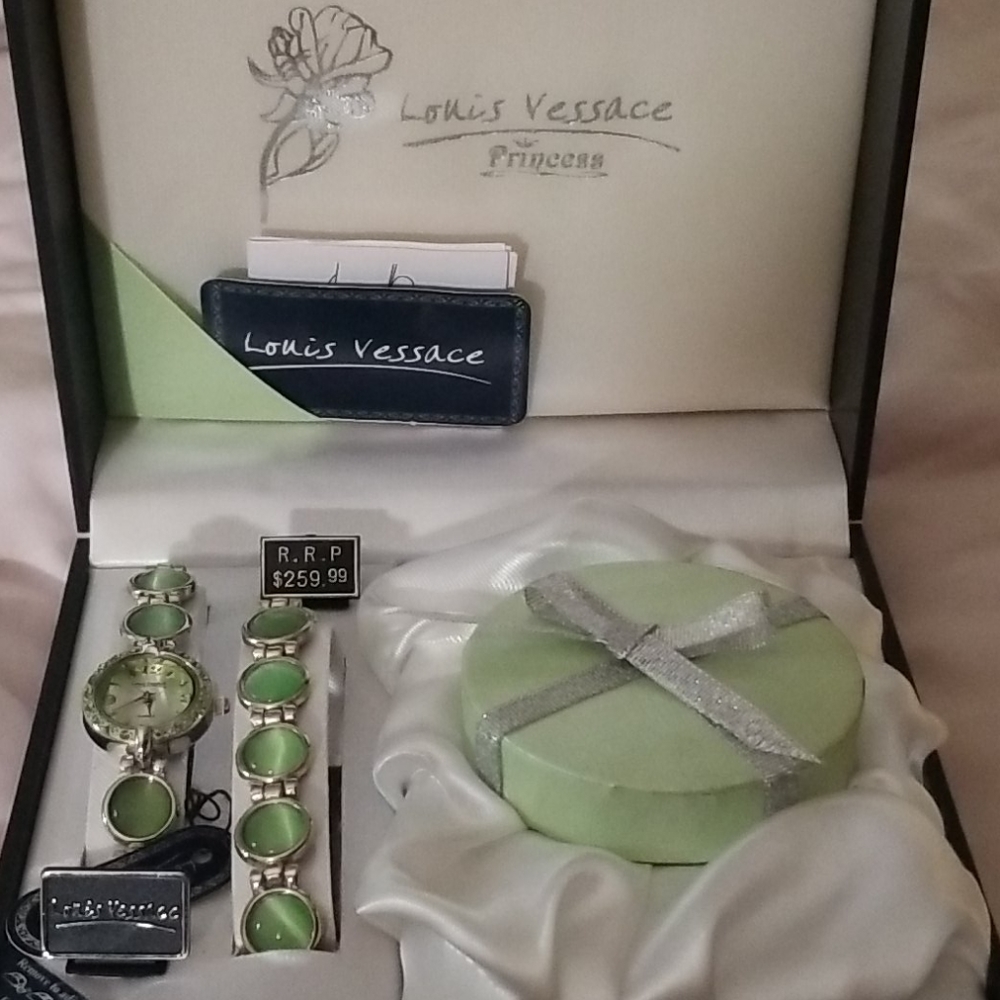 Ventage Louis Vessace Princess  Jewelry